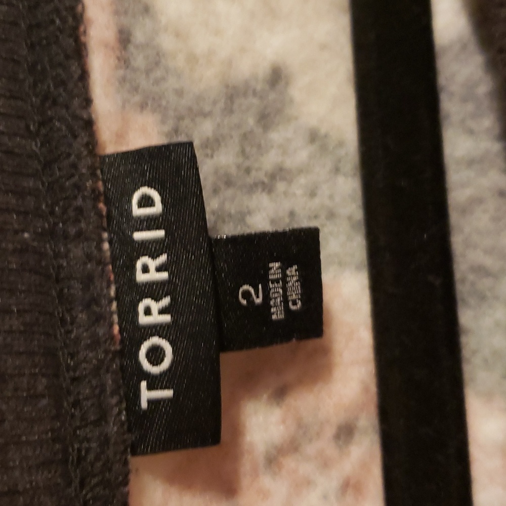 Torrid Floral Design Sweatshirt - Picture 2 of 5